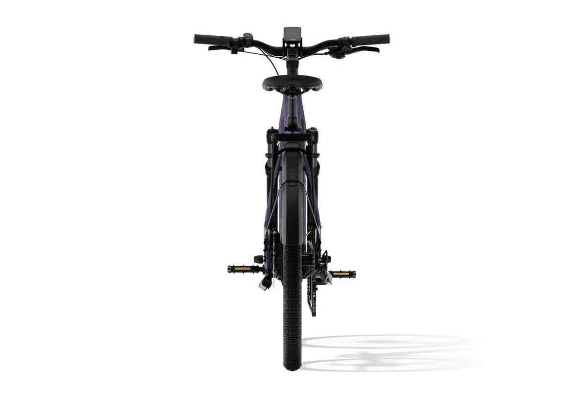 Casavibeo Aventon Level 3 commuter e-bike with sleek frame and electric motor, ready for urban riding and daily commuting.