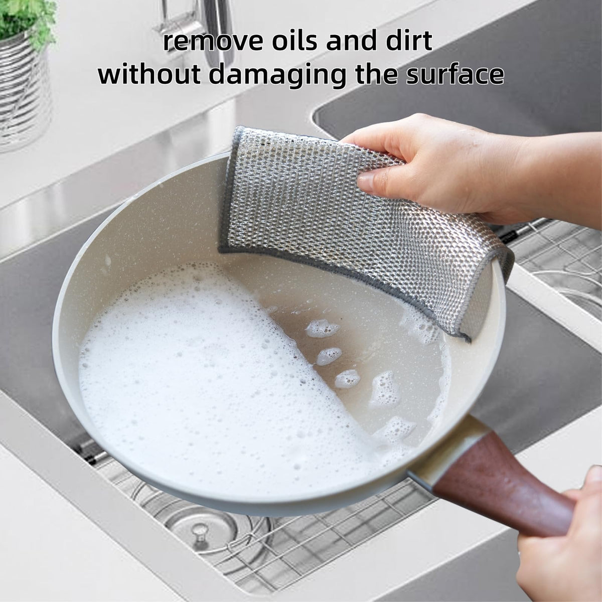 Set of 20 Belro cleaning cloths in various colors, made from soft, durable fabric for effective cleaning and dusting.