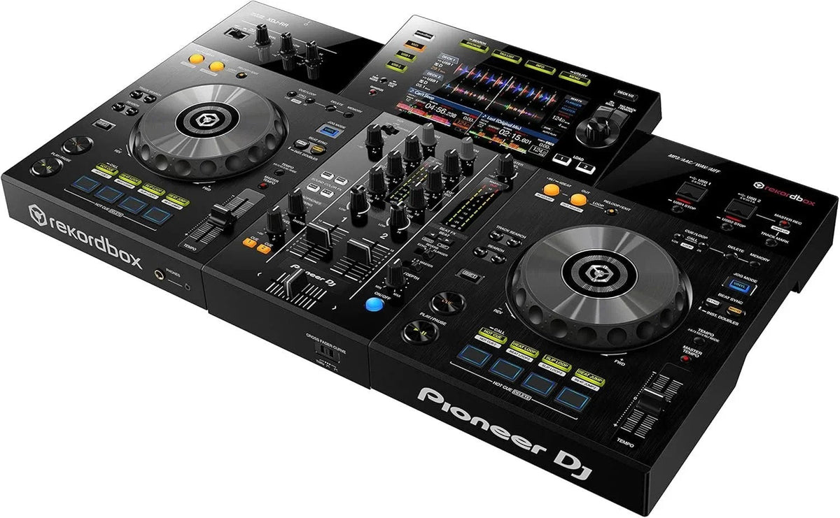 Casavibeo Pioneer DJ XDJ-RR all-in-one DJ system with dual jog wheels, mixer controls, and colorful interface displays.