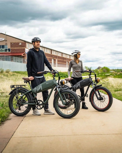 Casavibeo Mod Bikes retro-style electric bike with sleek frame and vintage design, ready for stylish urban commuting.