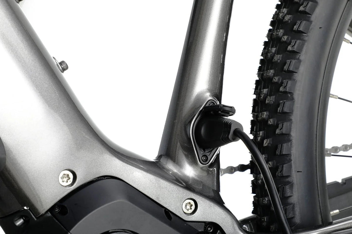 Casavibeo Aventon Ramblas electric mountain bike with sturdy frame and thick tires, ready for off-road adventure.