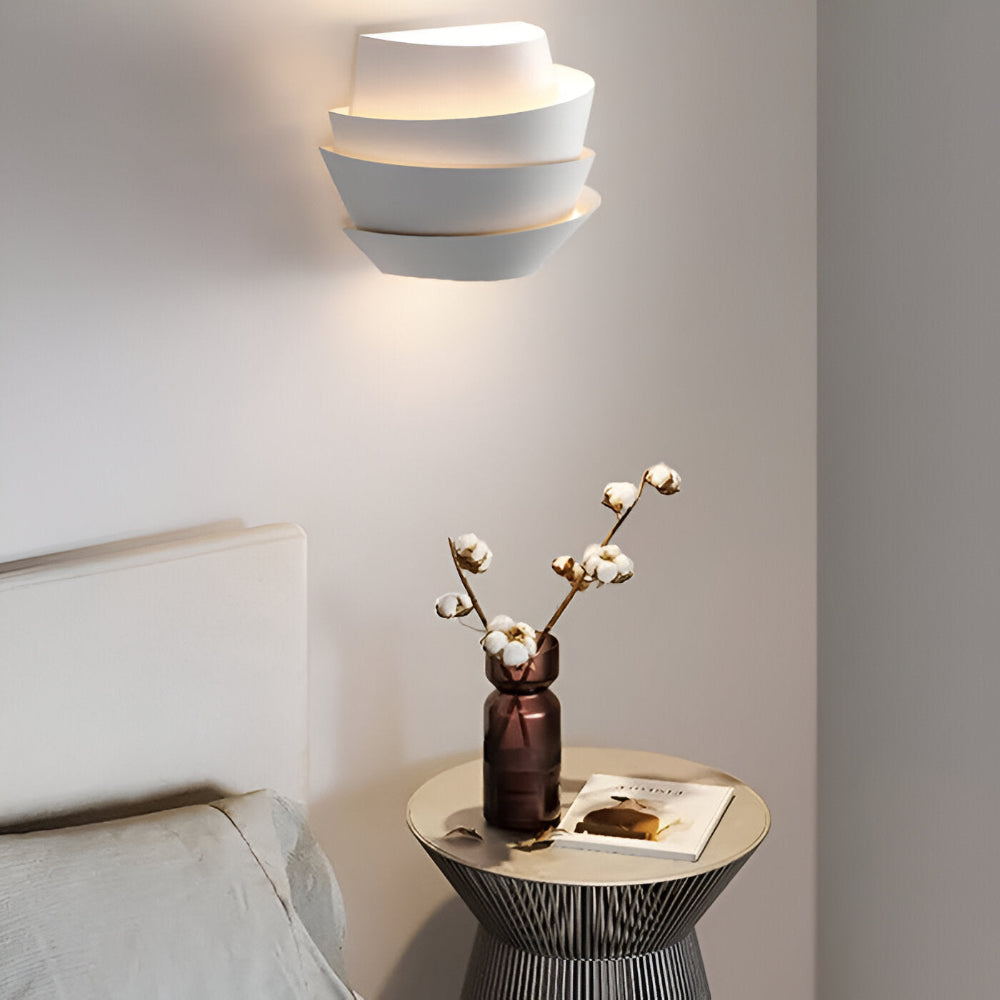 Modern Scandinavian wall lamp with double spotlight, outdoor wall light by Belro, designed for stylish outdoor lighting.
