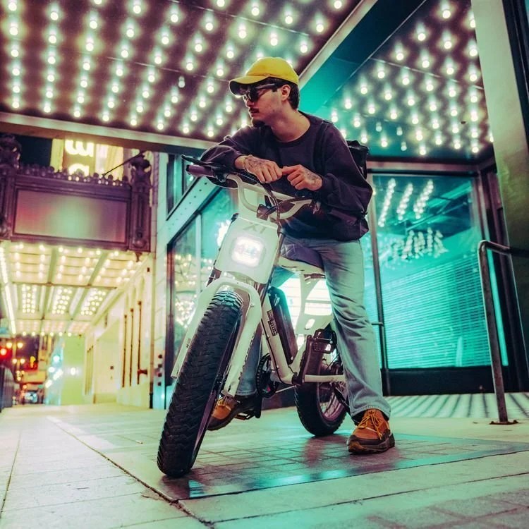 Casavibeo Macfox Electric Bike X1S with sleek frame, black finish, and modern design suitable for urban commuting.
