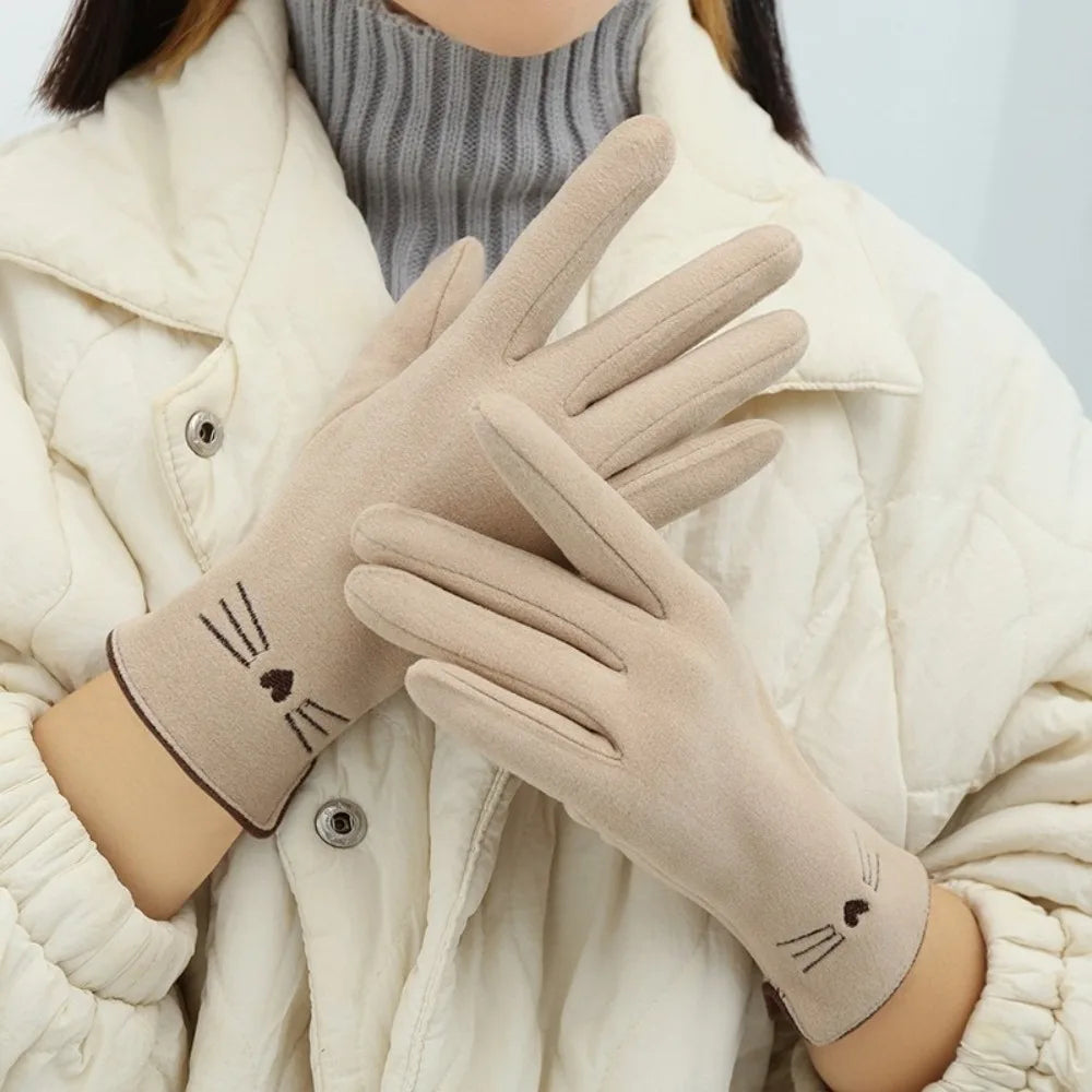 Beige Belro Cat Touchscreen Winter Gloves for women with touchscreen fingertips and cozy knit design.