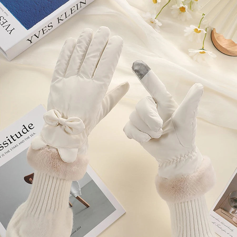 Beige women's touchscreen winter gloves by Belro, stylish accessory with touch-sensitive fingertips for smartphone use.