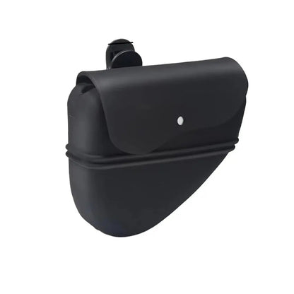 Black silicone dog treat pouch with waist clip, Belro training bag for easy access during walks and training sessions.