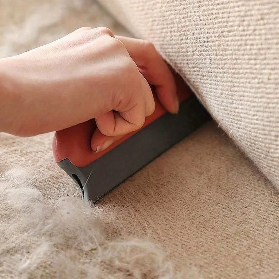 Belro pet hair remover for furniture, a grooming tool designed to easily remove pet hair from sofas and upholstery.