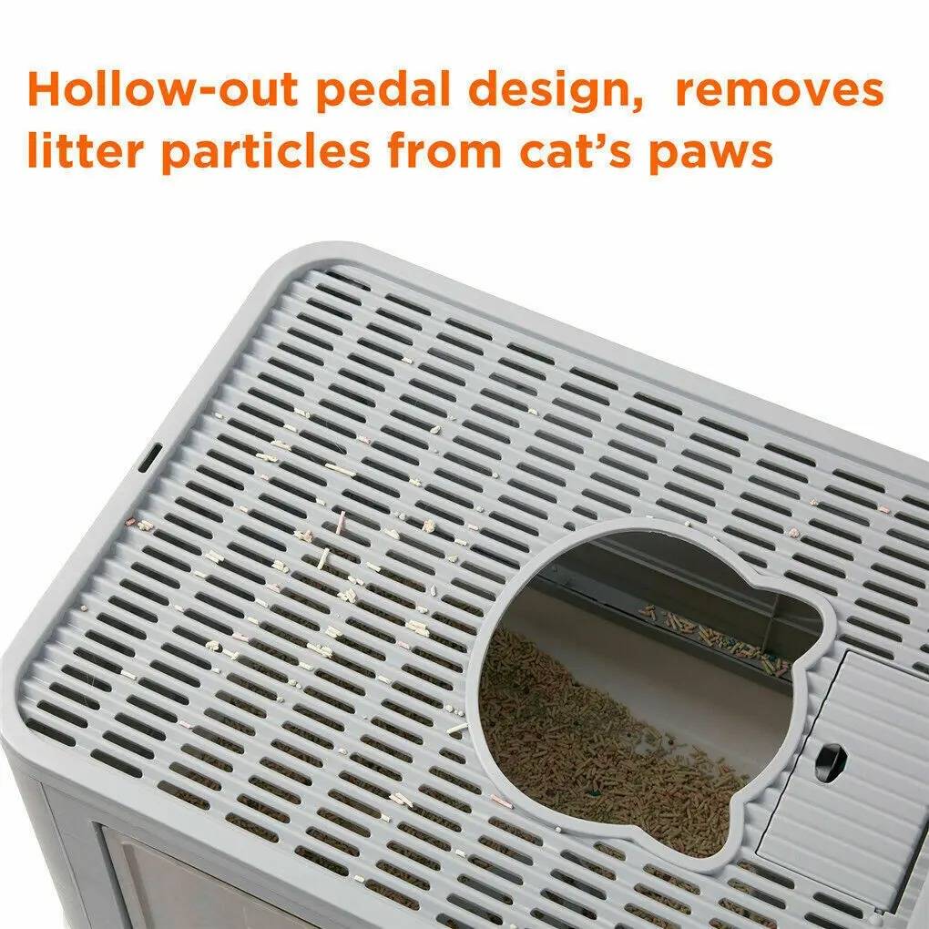 Belro cat litter box in a neutral-colored plastic container with a spacious interior for pet cats.