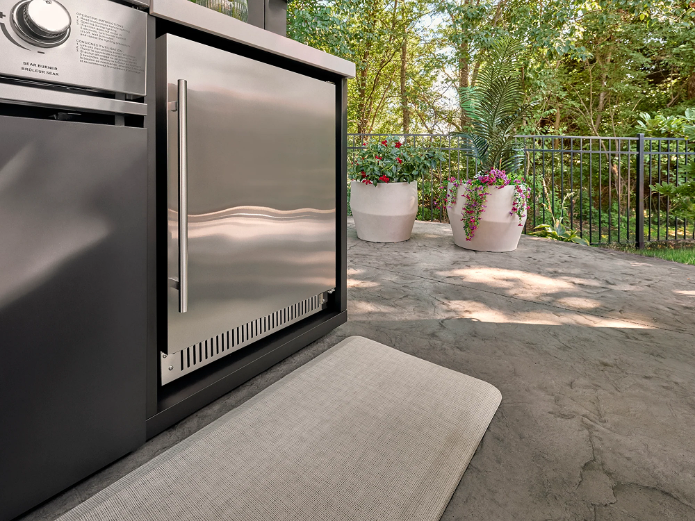 Lancaster Galley Outdoor Kitchen image 17