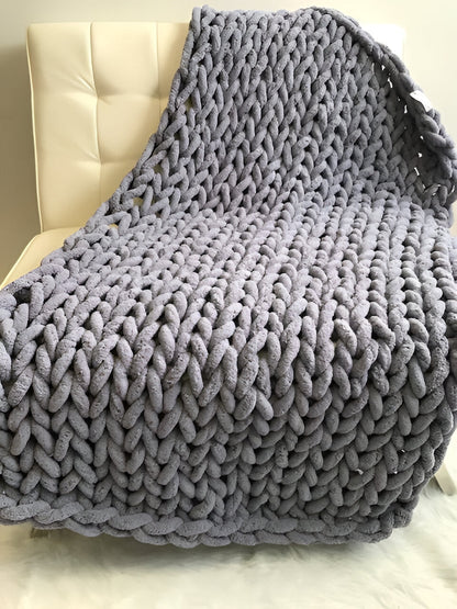 Belro chenille chunky knitted blanket with thick cable knit pattern, cozy throw for couch or bed in a soft, plush fabric.