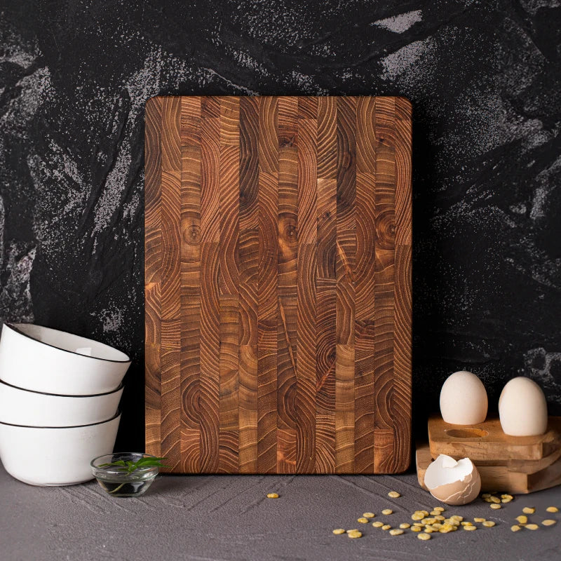Belro wooden end grain chopping block, high-quality kitchen cutting board with natural wood finish, ideal for home and professional chefs.