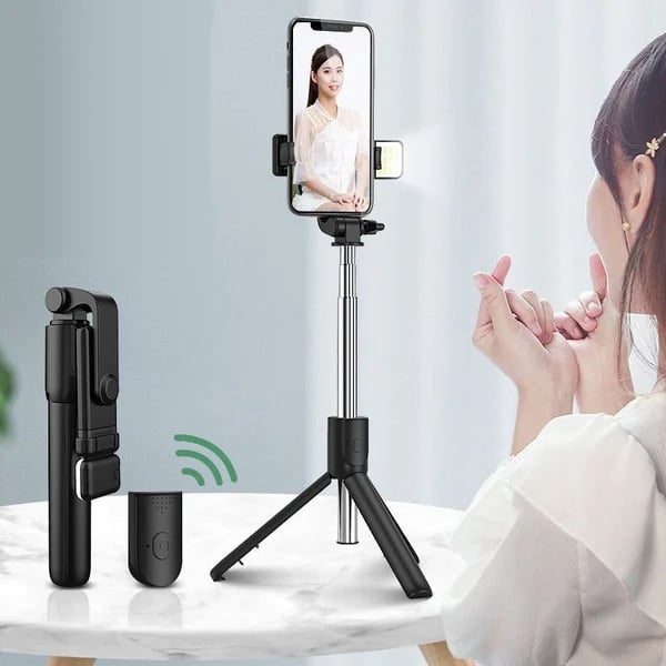 Belro 6-in-1 wireless Bluetooth selfie stick with built-in fill light, suitable for smartphones and camera photography.