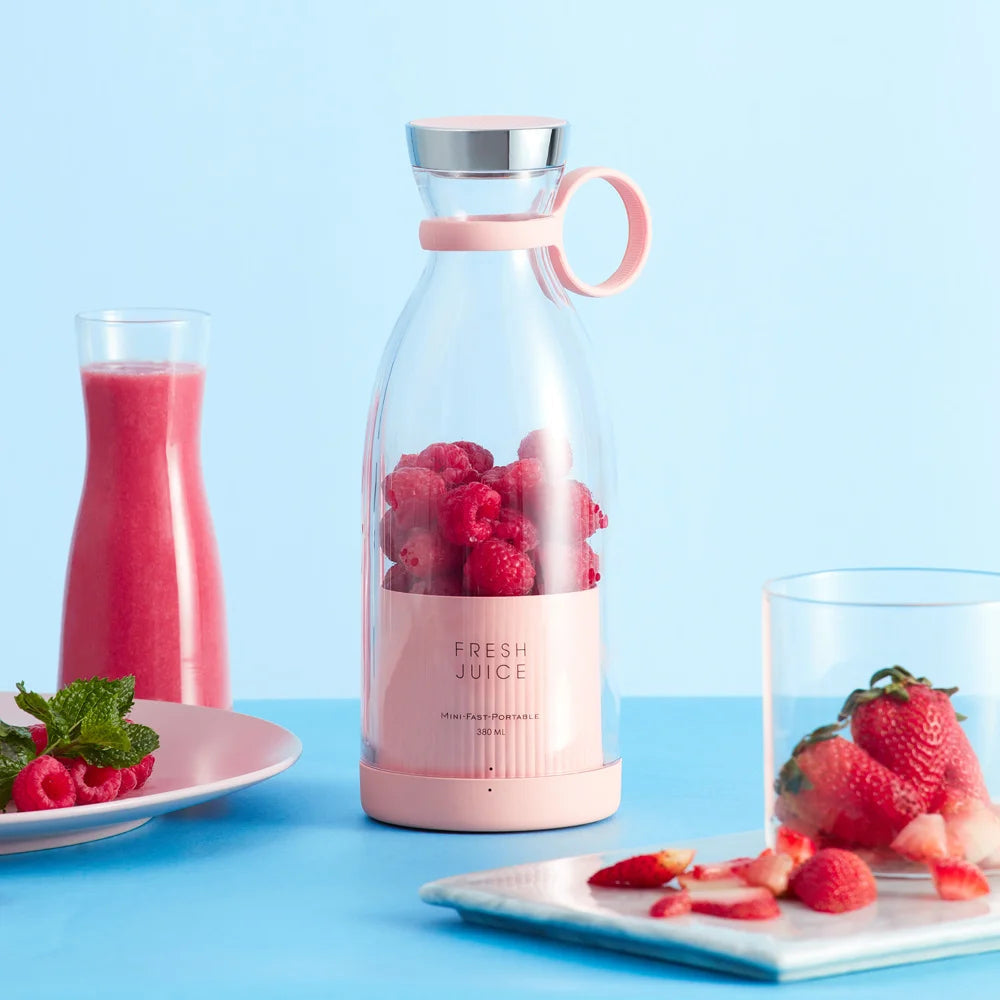 Mivoza portable blender bottle 420ml with cordless design and USB charging, ideal for making fresh smoothies on the go