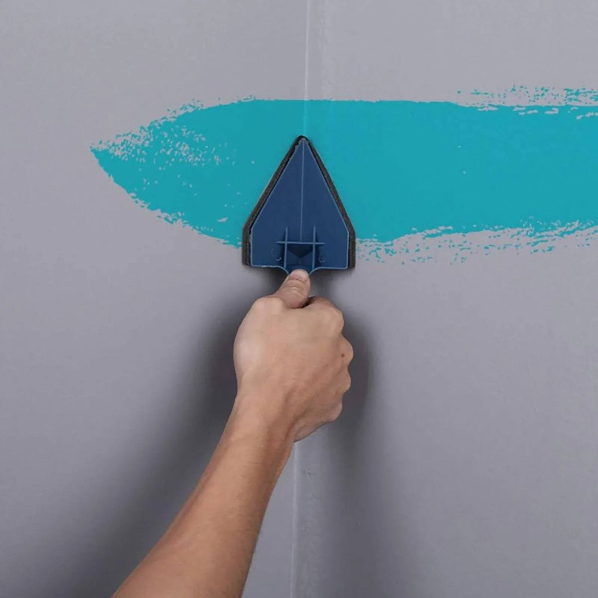 Belro paint roller brush kit with multiple rollers and handle for smooth painting, ideal for home improvement projects.
