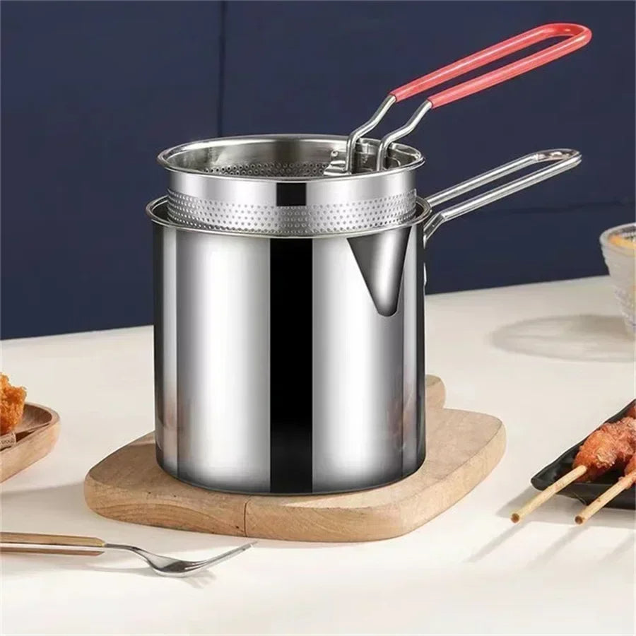 Belro 1200ML deep fryer pot with strainer for home kitchen, featuring a durable metal container and a mesh strainer for frying.