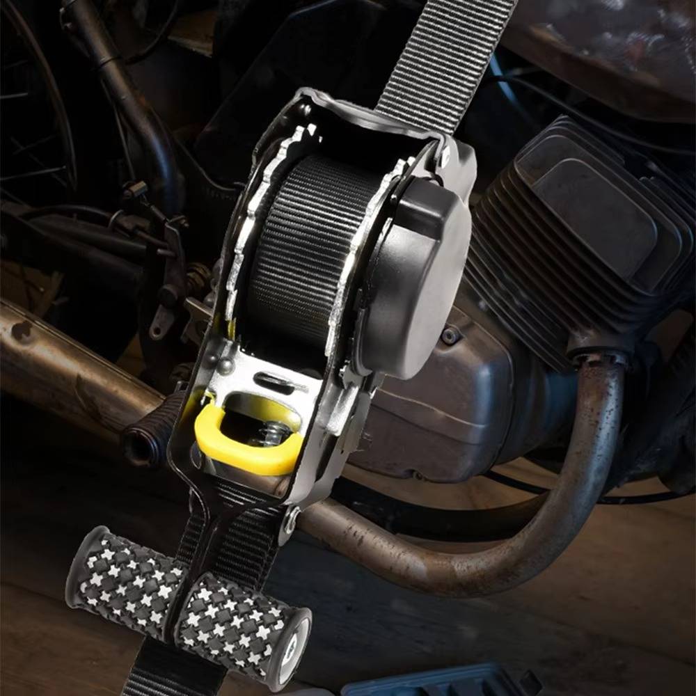 Belro 2-set retractable ratchet straps for securing loads, featuring durable hardware and adjustable length for versatile use.