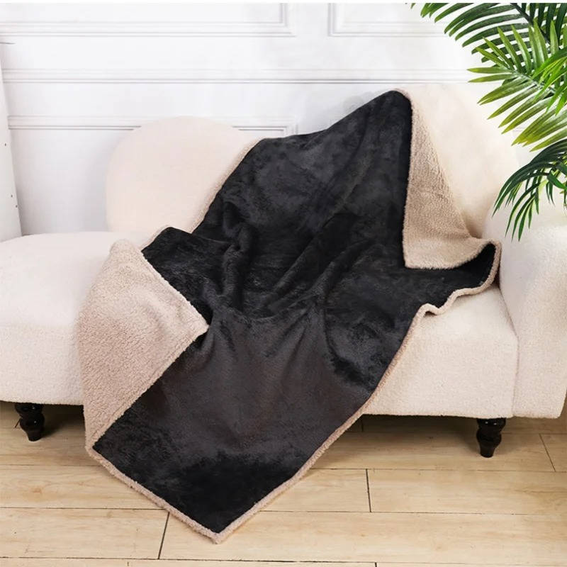 Belro soft, comfortable dog sleeping blanket in cozy fabric, ideal for pet bedding and relaxation.