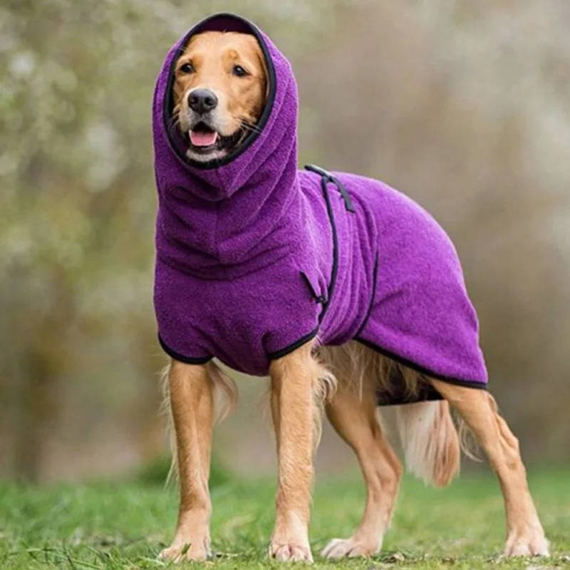 Belro waterproof dog winter coat in navy with hood, designed for cold weather and outdoor protection.