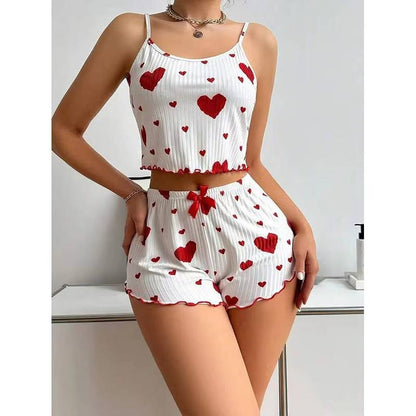 Women's Belro pajama set with short-sleeve top and matching shorts, soft sleepwear for comfortable nights.