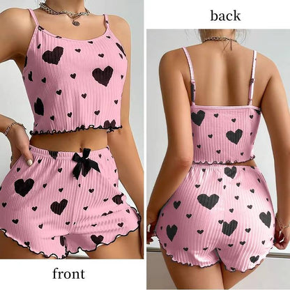 Women's Belro pajama set with soft fabric, featuring a relaxed fit and cozy design for comfortable sleepwear.