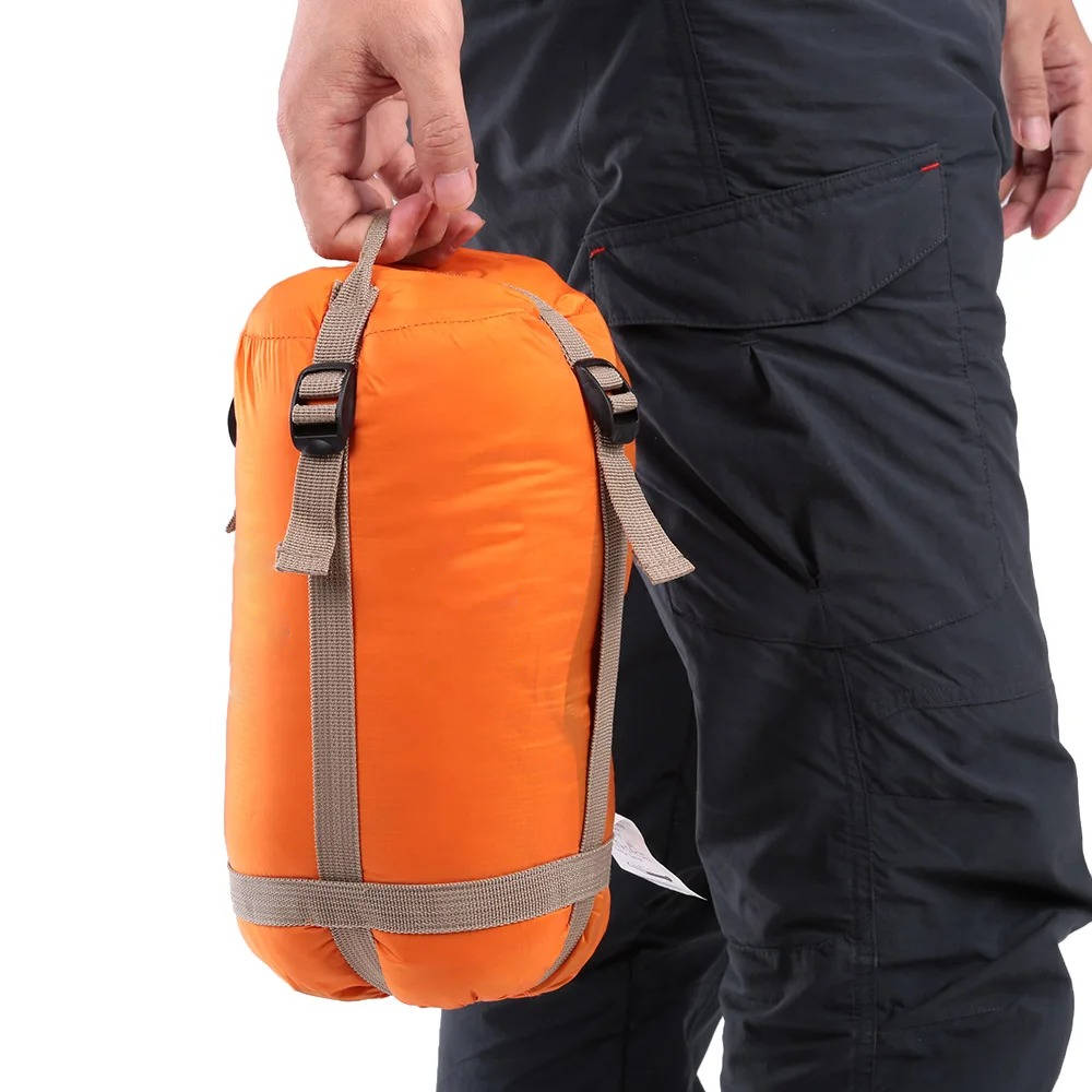 Adult Belro sleeping bag in a compact, insulated design suitable for camping and outdoor sleeping adventures.