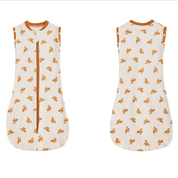 Belro baby sleeping bag in soft sleepwear fabric, designed for cozy, safe sleep for infants.