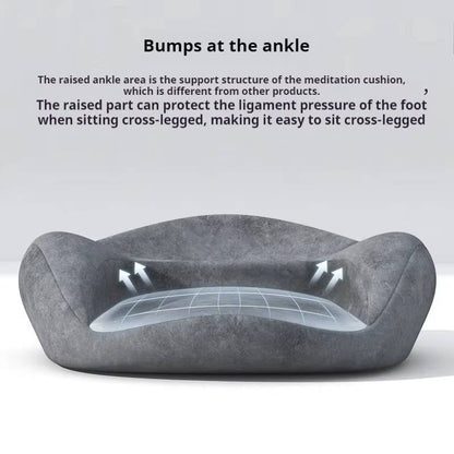 Belro meditation cushion in soft fabric, round shape with a supportive filling, ideal for meditation and relaxation practice.