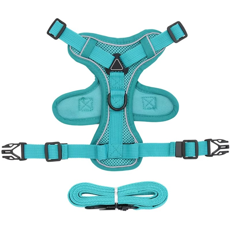 Reflective Belro cat harness and leash set with adjustable straps, padded design, and reflective strips for visibility.