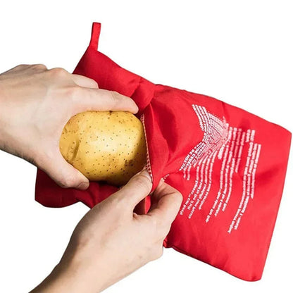 Belro microwave potato bag in use, designed for heating potatoes quickly in the microwave, made of durable fabric for easy handling.