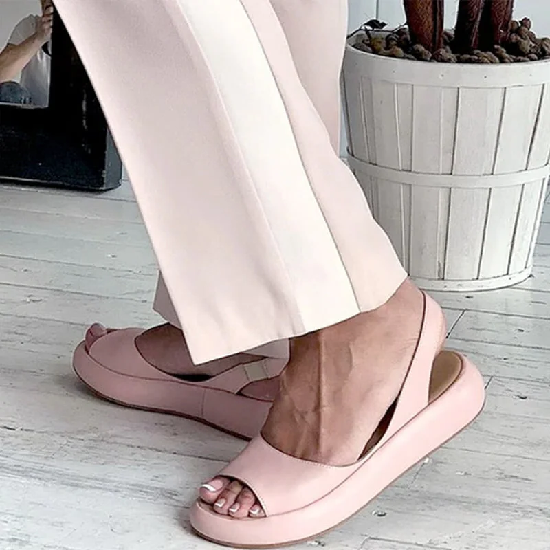 Belro casual summer sandal with open toe design and adjustable straps, perfect for warm weather and outdoor wear.