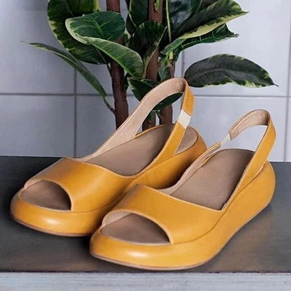 Belro casual summer sandal with open toe design, tan leather straps, and flat sole, ideal for warm weather and relaxed style.