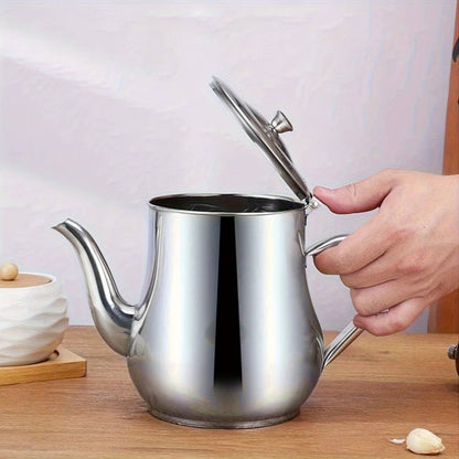 Belro bacon grease container for kitchen use, with a lid and handle, designed for storing bacon fat safely in home and garden kitchen.