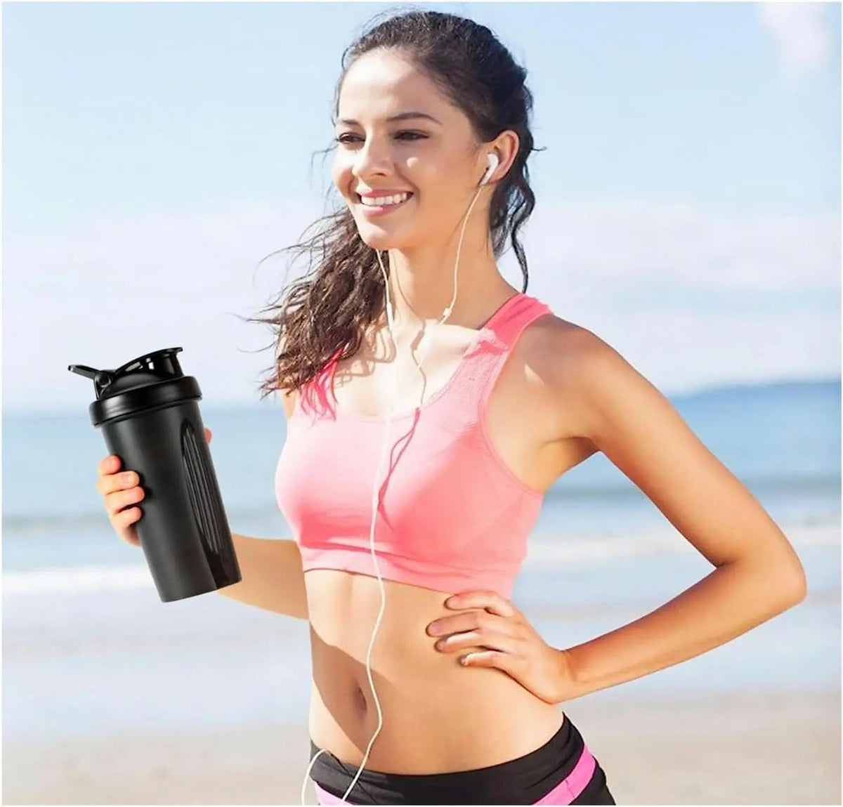 Belro 600ml leak-proof protein shaker bottle with mixing ball, shown with lid and sturdy design for gym or outdoor use.