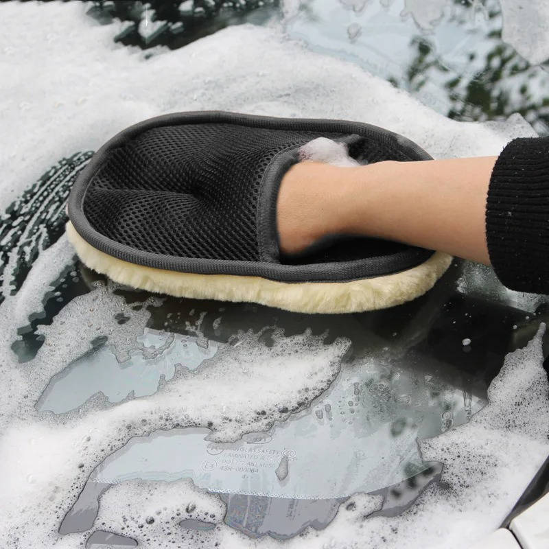 Belro microfiber car cleaning cloth, soft and absorbent, perfect for detailing and dusting automotive surfaces.