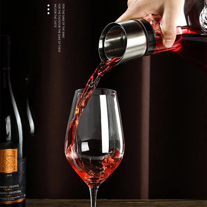 Crystal glass wine decanter with aerator, 1500ml capacity, for red and white wines, by BowLift.