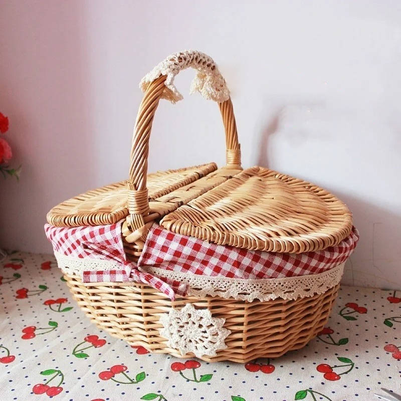Belro wicker picnic basket with leather straps, woven handle, and classic design for outdoor dining and home use.
