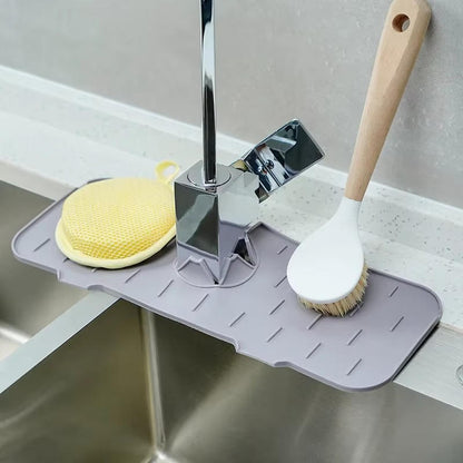 Belro kitchen sink faucet splash guard attached to a kitchen faucet, preventing water splashes during use.