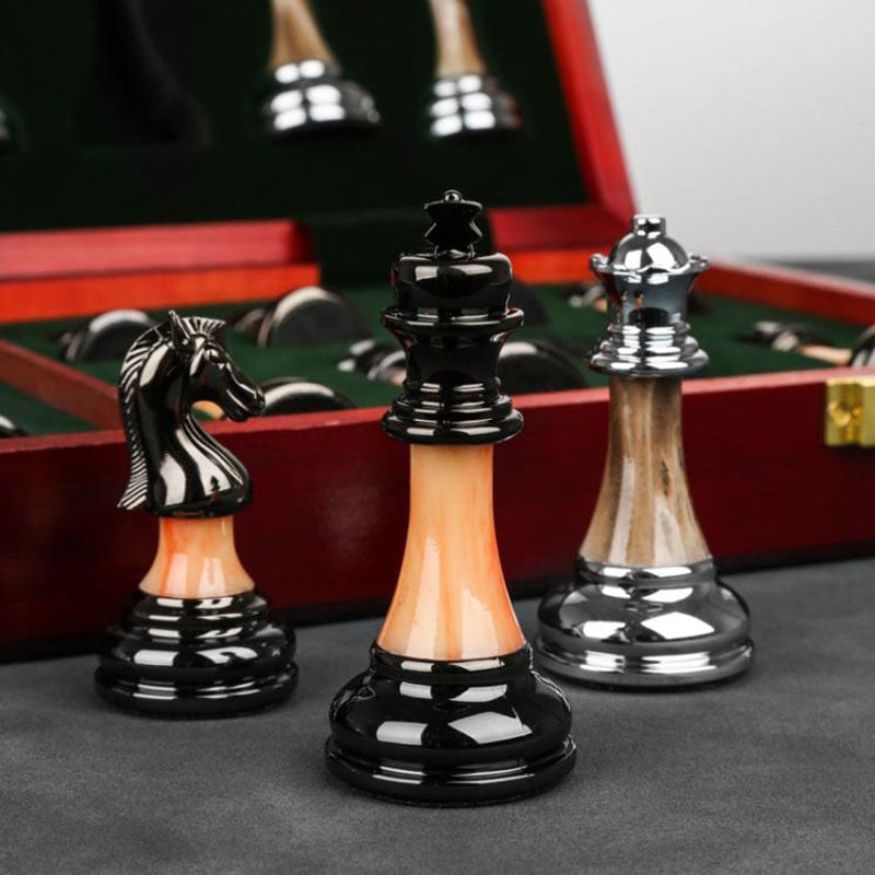 Belro metal chess set with large 42cm wooden board, featuring detailed chess pieces for strategic gameplay and elegant display.