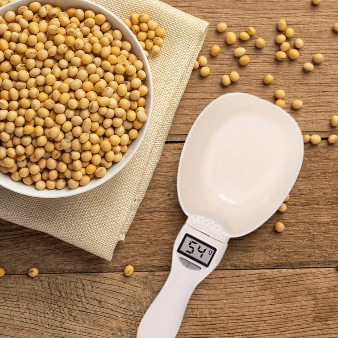 Digital measuring spoon scale by Mivoza Deutschland for precise kitchen portioning, featuring a compact, easy-to-use design.
