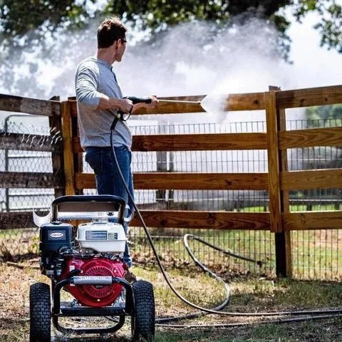 Casavibeo Simpson PowerShot PS60869 Honda 4000 PSI gas pressure washer with 3.5 GPM, shown in a detailed view.