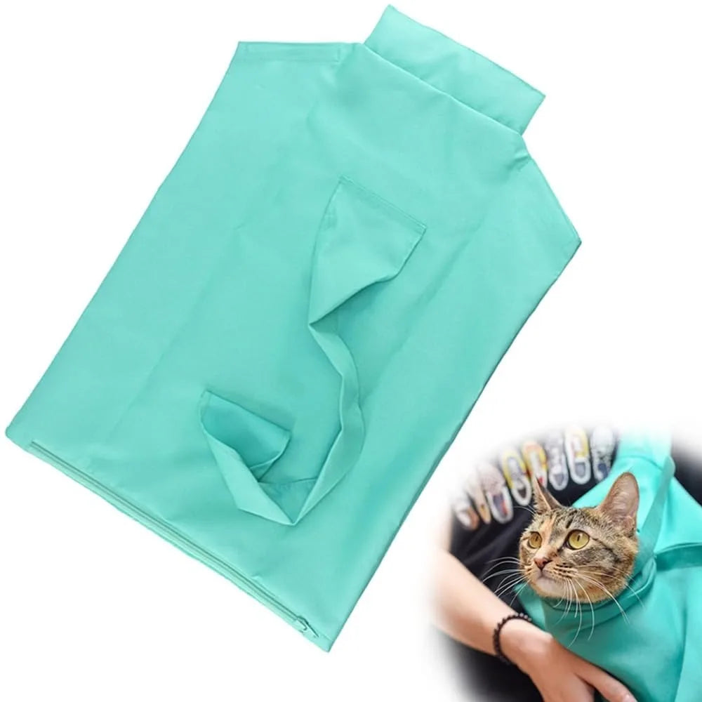 Green Belro anti-scratching travel cat carrier pouch designed for automotive use, featuring durable material and secure closure.