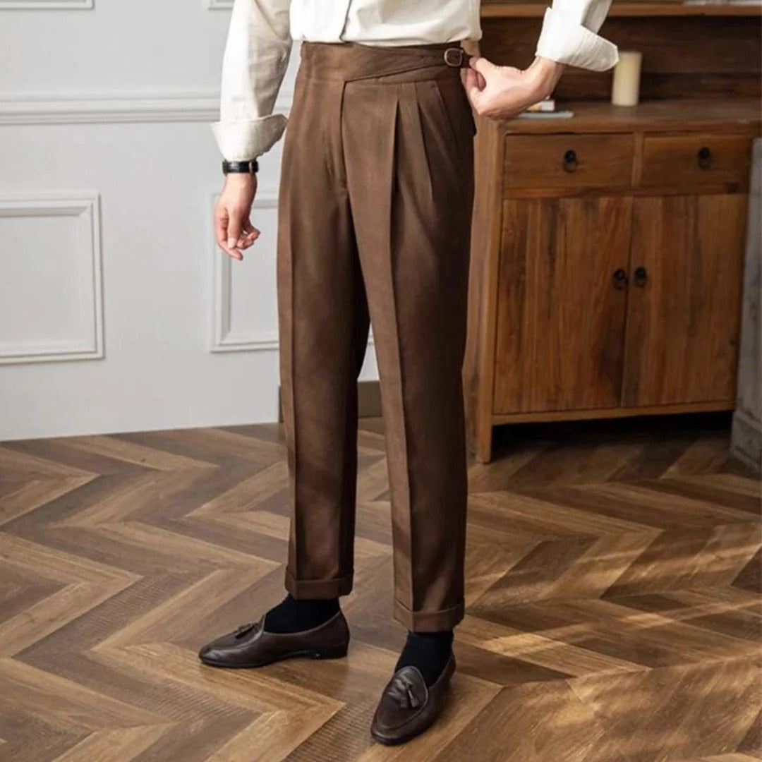 Belro men's trousers, high-quality clothing pants with a tailored fit, shown in a close-up view of the fabric and waistband.