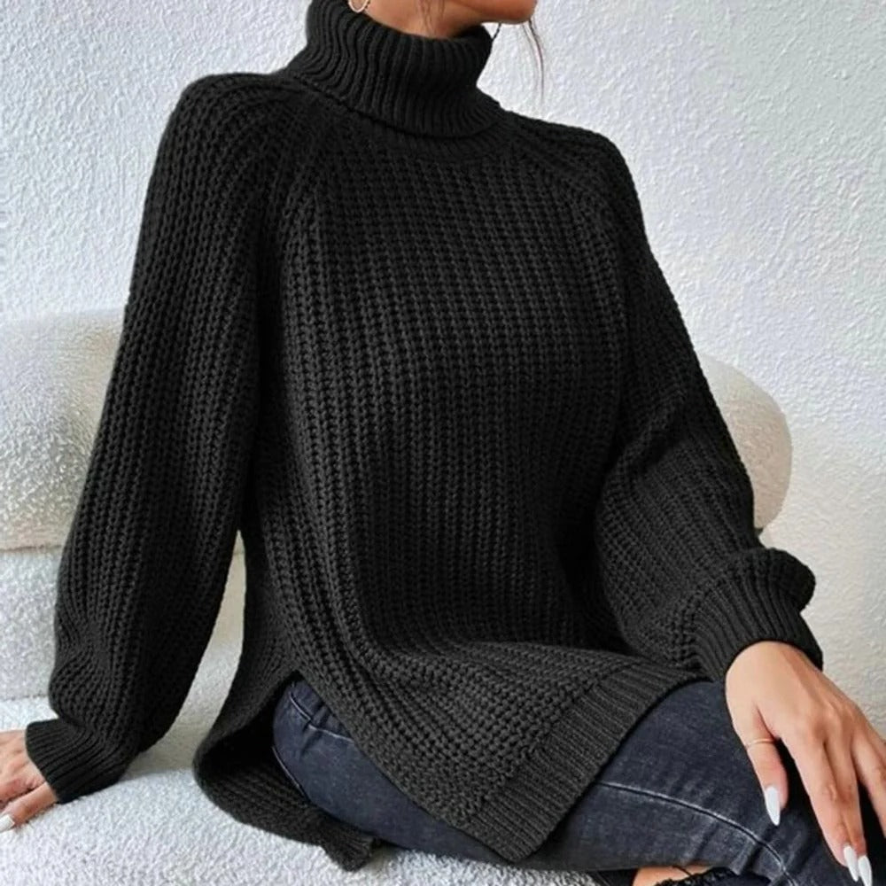 Belro turtleneck sweater in cozy knit fabric, featuring a fitted design and classic ribbed collar for stylish warmth.