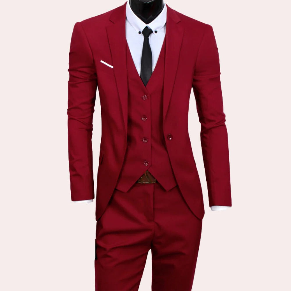 Men's 3-piece suit by Belro featuring a tailored jacket, vest, and matching trousers for formal or business wear.