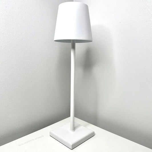 Modern Belro cordless table lamp with sleek design, LED light, and contemporary style suitable for desk or bedside lighting.