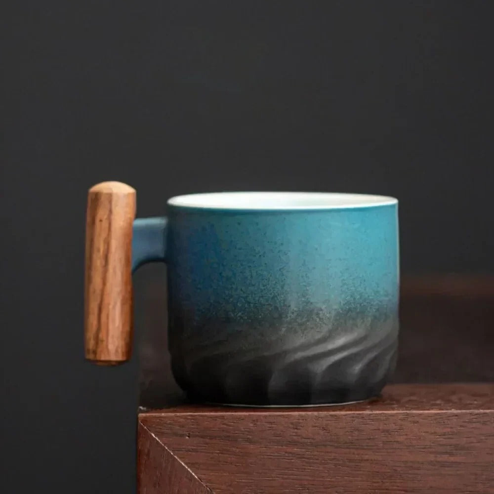 Vintage espresso cups with wooden handles from Belro, designed for coffee lovers, showcasing classic style and craftsmanship.