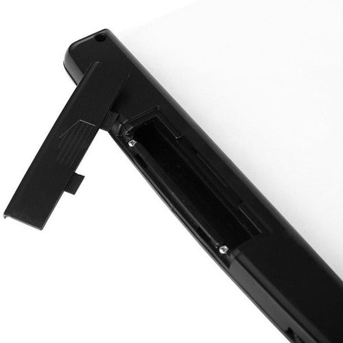 Belro portable reading lamp for outdoor use, featuring adjustable brightness and modern design, ideal for outdoor reading and relaxation.