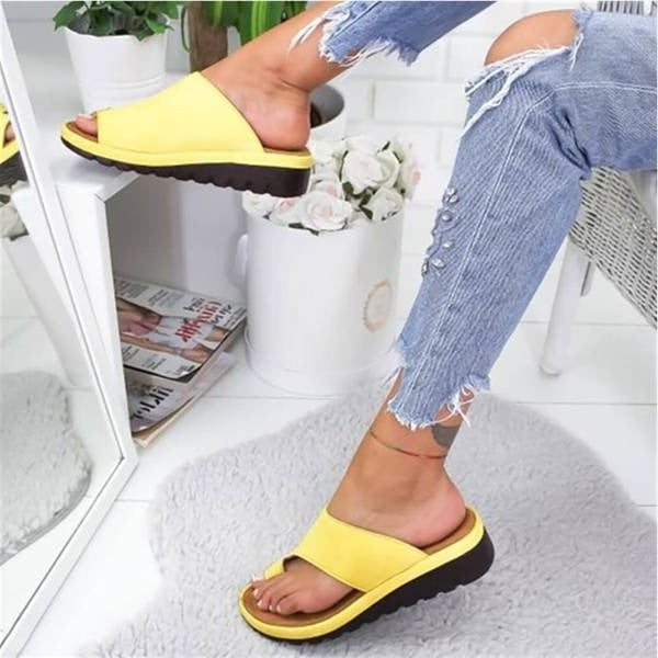 Belro corrective sandals designed for foot alignment relief, featuring cushioned straps and supportive sole for comfort.