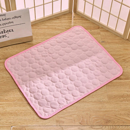 Belro cooling pad for pets showing a soft, insulated surface designed to keep pets cool and comfortable.