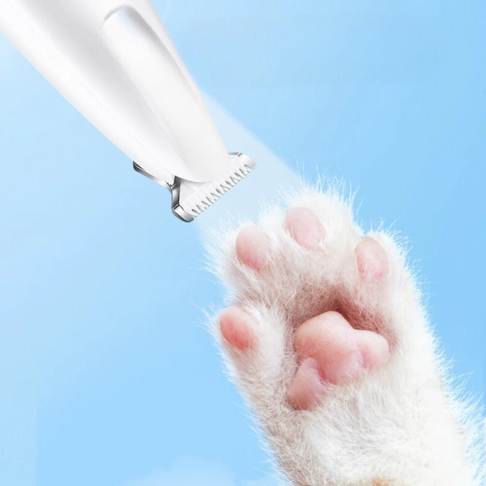 Belro Pet Paw and Fur Trimmer accessory with blade and handle, designed for grooming pets' paws and fur.